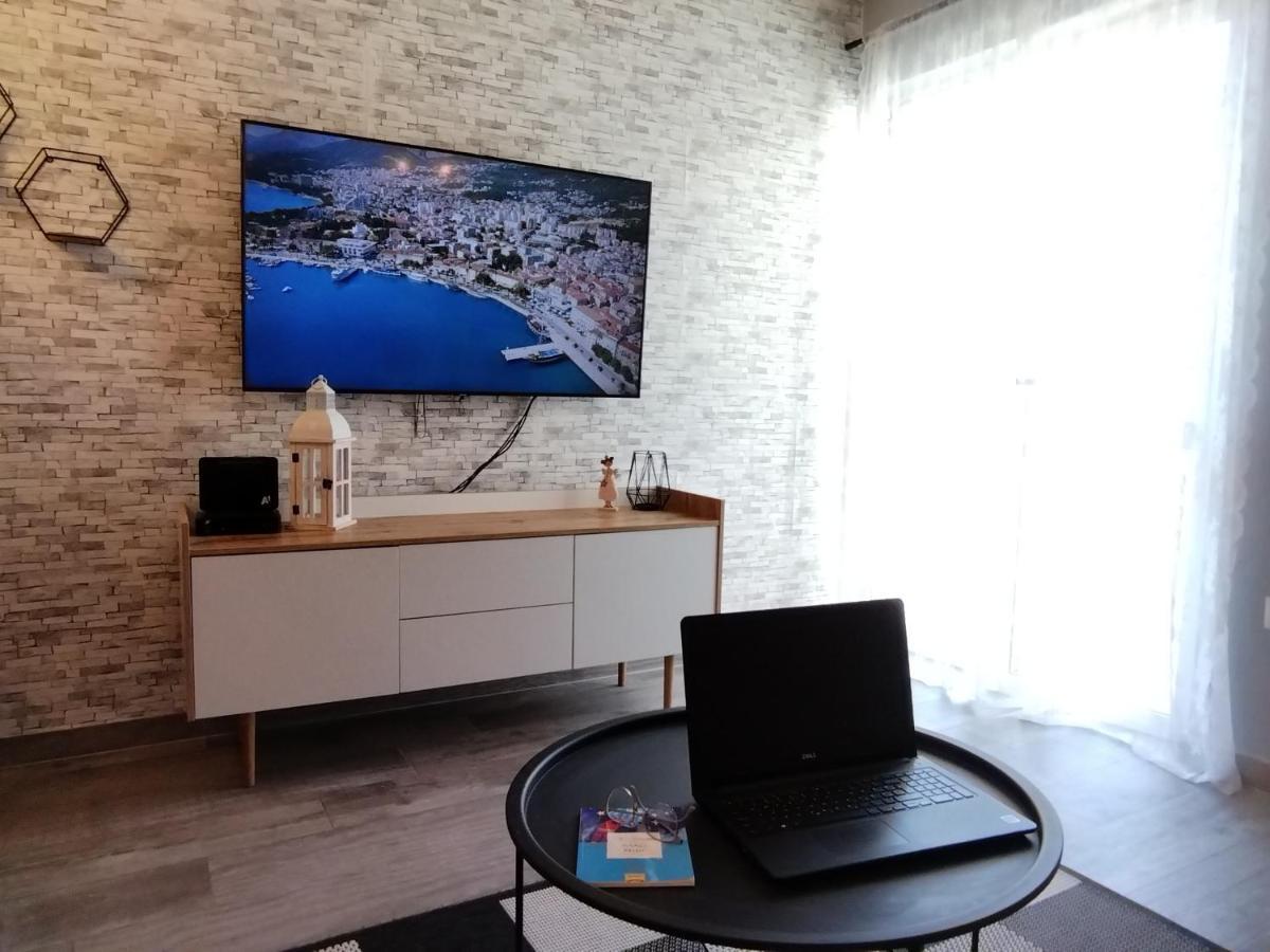 Apartman Komadina Hotel Макарска Екстериор снимка